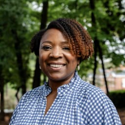 Danette Morton headshot